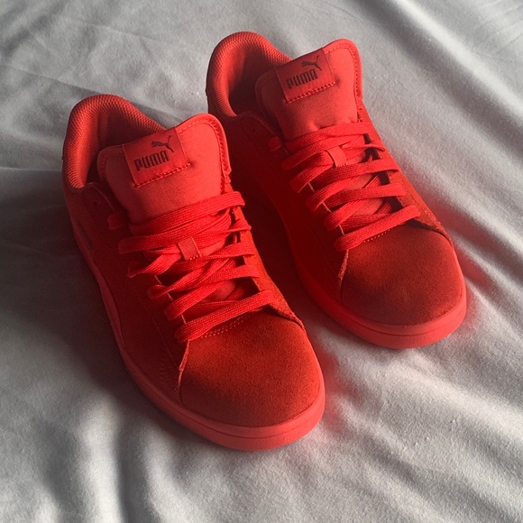 Classic Pumas - Picture 2 of 4